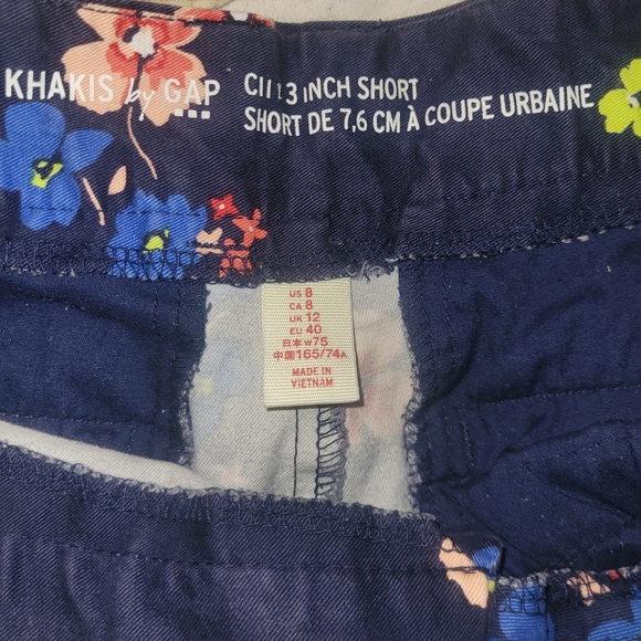 Gap Khakis Blue Floral Shorts 8 - Picture 2 of 3